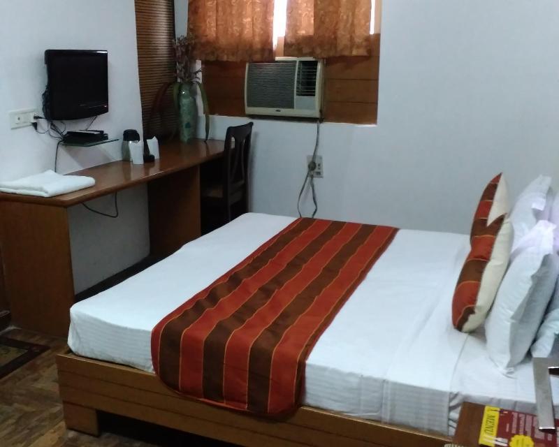 Hotel Sarthak Palace Near Karol Bagh Metro Station New Delhi Екстер'єр фото